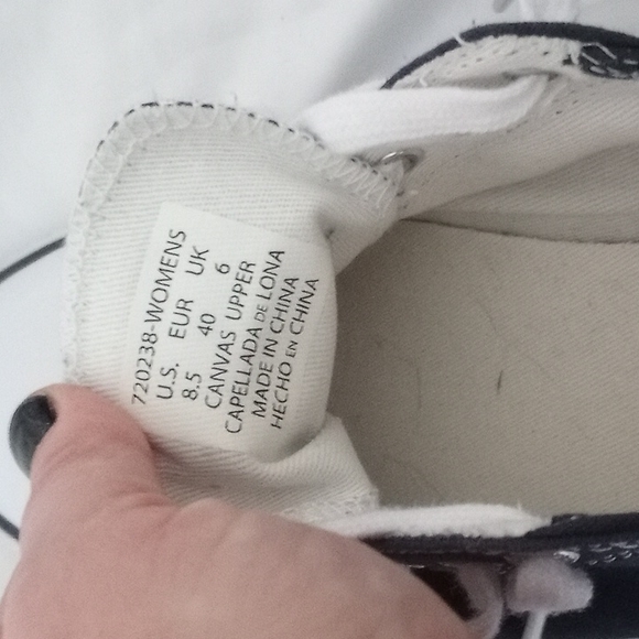 COPY - Navy blue women's  Levi canvas shoes - Picture 6 of 6